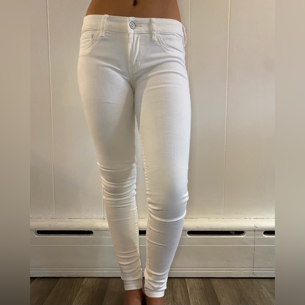 Women’s White Skinny Jeans